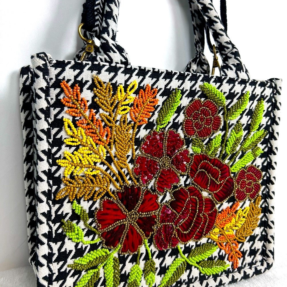 America & Beyond Elegant Floral Embroidered Houndstooth Tote - Picture 4 of 9